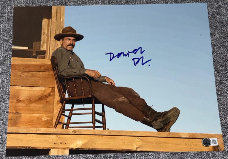 Daniel Day-Lewis Signed Autograph 11x14 Photo There Will Be Blood Blood Beckett