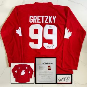 Wayne Gretzky Signed Jersey Canada Beckett BAS 1 COA