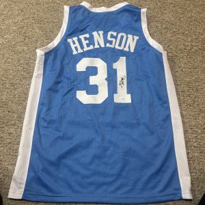 NORTH CAROLINA TAR HEELS- JOHN HENSON SIGNED AUTOGRAPH JERSEY ACOA BASKETBALL