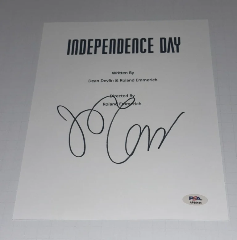 JEFF GOLDBLUM SIGNED INDEPENDENCE DAY FULL MOVIE SCRIPT PSA COA