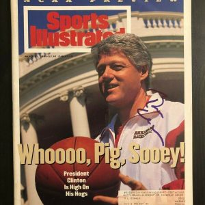 PRESIDENT BILL CLINTON SIGNED AUTOGRAPH SPORTS ILLUSTRATED MAGAZINE - ARKANSAS