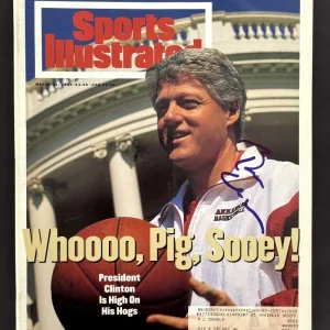 President Bill Clinton Signed Autograph Sports Illustrated Magazine Beckett COA