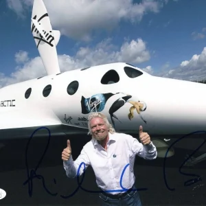 RICHARD BRANSON SIGNED AUTOGRAPH 8x10 PHOTO - NECKER ISLAND BILLIONAIRE RARE JSA