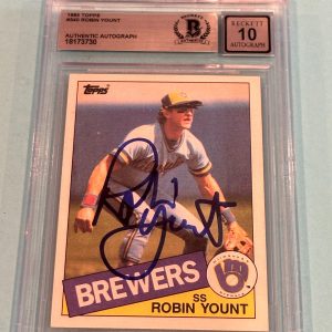 ROBIN YOUNT Signed 1985 TOPPS Card #340 Beckett BAS AUTO 10