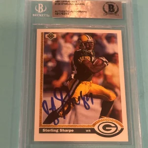 STERLING SHARPE Signed 1991 UPPER DECK Card #136 Beckett Authentication (BAS)