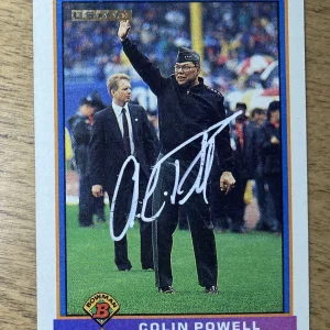 1991 BOWMAN DESERT STORM AUTOGRAPH GENERAL COLIN POWELL SIGNED TRADING CARD