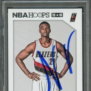 2015-16 NBA Hoops #126 Noah Vonleh Signed Card AUTO PSA/DNA Slabbed Portland Tra