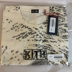 KITH X MARVEL SPIDER-MAN ALL OVER PRINTED T TEE SHIRT L LARGE IN HAND NWT NEW