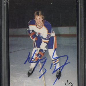 WAYNE GRETZKY SIGNED 1979 EDMONTON OILERS POSTCARD ROOKIE RC PSA AUTO 10
