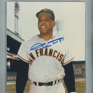 WILLIE MAYS SIGNED 8X10 PSA AE87273 AUTO GIANTS HOF