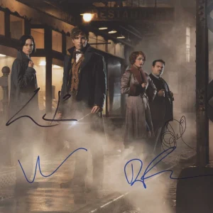 "Fantastic Beasts and Where to Find Them" Cast AUTOGRAPH Signed 11x14 Photo B