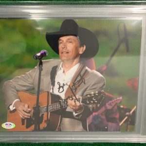 GEORGE STRAIT HAND SIGNED 8x10 COLOR PHOTO       IN CONCERT POSE     PSA SLABBED