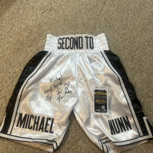 MICHAEL SECOND TO NUNN SIGNED AUTOGRAPH BOXING TRUNKS JSA COA HOF BOXER CHAMP