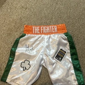 IRISH MICKY WARD SIGNED AUTOGRAPH BOXING TRUNKS JSA COA THE FIGHTER BOXER CHAMP