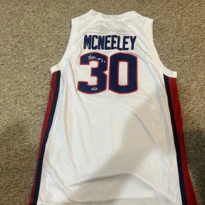 UCONN HUSKIES- LIAM MCNEELEY SIGNED AUTOGRAPH JERSEY PSA COA BASKETBALL