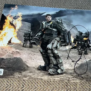 TOM CRUISE SIGNED AUTOGRAPH 8x10 PHOTO EDGE OF TOMORROW BECKETT BAS COA NY D