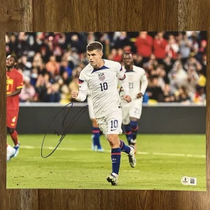 Christian Pulisic ‘USMNT’ USA Soccer Star Signed 11x14 Photo Beckett Chelsea