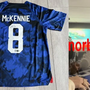 WESTON MCKENNIE SIGNED TEAM USA USMNT JERSEY w/EXACT VIDEO PROOF & BECKETT COA