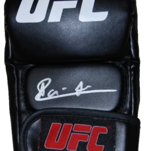 ALEXANDRE PANTOJA signed (UFC MMA autographed Fighting glove BECKETT BAS BT56325