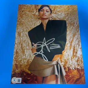 Zendaya Dune Spider Man Sexy Signed Auto 8x10 PHOTO Beckett BAS