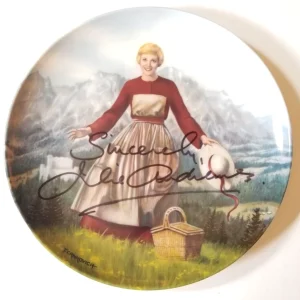 Julie Andrews SIGNED 1986 Knowles Sound Of Music Collectible China Plate JSA COA
