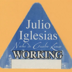 Julio Iglesias 2000 Noche de cuatro lunas Concert Tour WORKING Backstage Pass