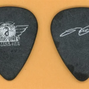 3 Doors Down Vintage Guitar Pick - 2005 Seventeen Days Tour