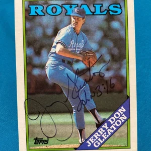 1988 TOPPS JERRY DON CLEATON KANSAS CITY ROYALS SIGNED AUTO CARD #116 W/COA