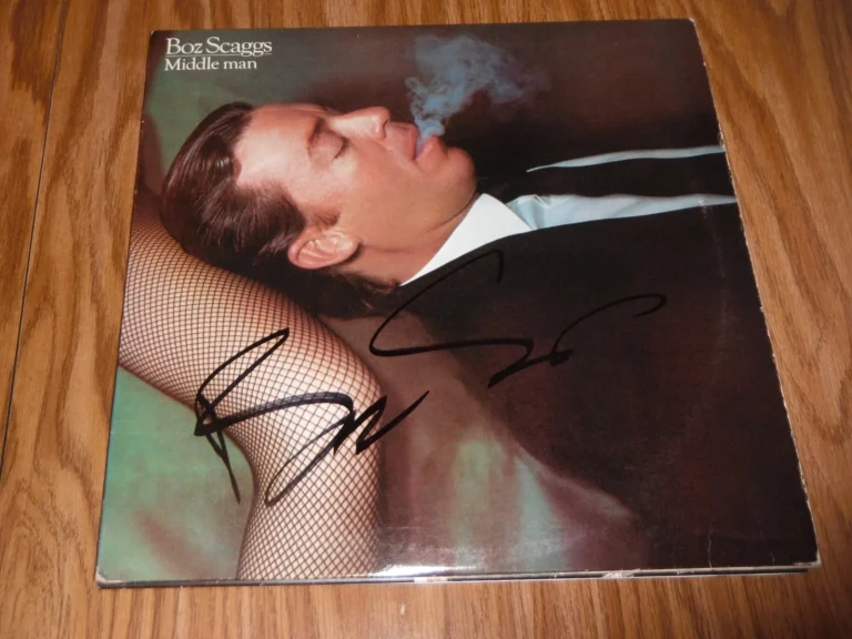 BOZ SCAGGS SIGNED MIDDLE MAN VINYL ALBUM