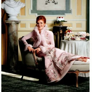 SARAH DUCHESS OF YORK signed autographed 8x10 mounted photo