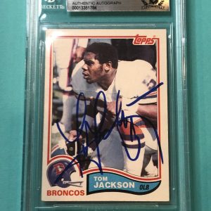 TOM JACKSON Signed 1982 TOPPS Card #80 Beckett Authenticated BAS