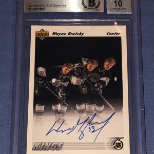 WAYNE GRETZKY Signed 1991-92 UPPER DECK Card #437 Beckett BAS Auto Graded 10
