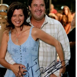 VINCE GILL and AMY GRANT signed autographed 8x10 photo