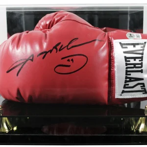 Sugar Ray Leonard Signed Red Left Hand Everlast Boxing Glove W/ Case BAS Wit