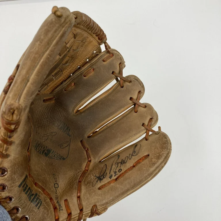 Lou Brock Signed Vintage Franklin Game Model Baseball Glove JSA COA