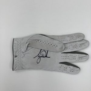 Tiger Woods Signed Nike 'TW' Golf Glove PSA DNA COA & UDA Hologram
