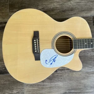 * CARRIE UNDERWOOD * signed acoustic guitar * JESUS TAKE THE WHEEL * COA * 2