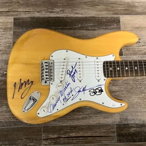 * BUFFALO SPRINGFIELD * signed electric guitar * NEIL YOUNG, STILLS, FURAY +2 *