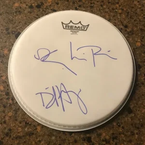 * LOS LOBOS * signed 10" REMO drumhead * DAVID HIDALGO, LOUIE PEREZ & STEVE * 1