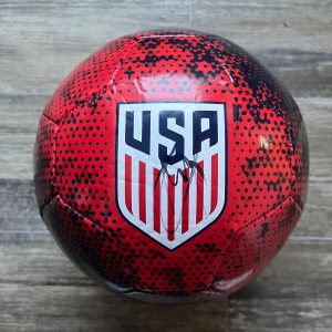 * CHRISTIAN PULISIC * signed soccer ball * USMNT * USA MENS SOCCER * 2