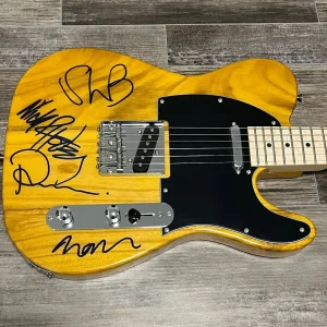 * DURAN DURAN * signed guitar * SIMON LE BON, NICK RHODES, JOHN & ROGER * 1