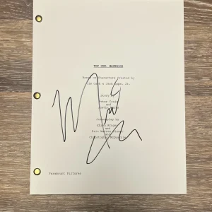 * MILES TELLER * signed full movie script * TOP GUN: MAVERICK * 2