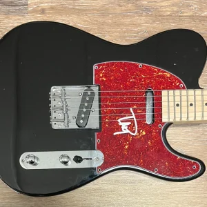 * DANNY LOHNER  * signed electric guitar * NINE INCH NAILS * 2