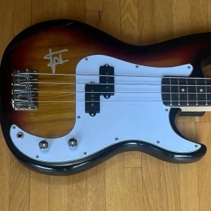 * ERIC WILSON * signed bass guitar * SUBLIME *