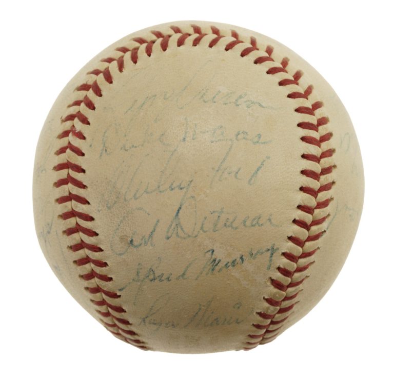 Roger Maris 1960 New York Yankees AL Champs Team Signed Baseball JSA COA