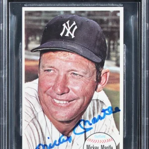 Yankees Mickey Mantle Signed 1964 Topps Giants #25 Card EX-MT 6 Auto 10 BAS Slab