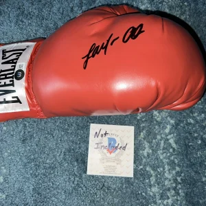 Laila Ali Signed Everlast Boxing Glove Champ Hall Of Fame Beckett