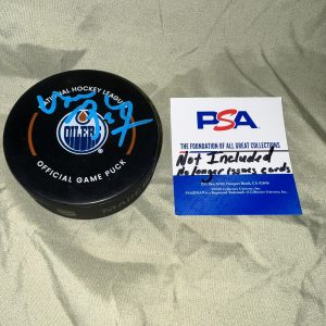 Wayne Gretzky Signed Official Edmonton Oilers Puck Legend The Great One PSA/DNA
