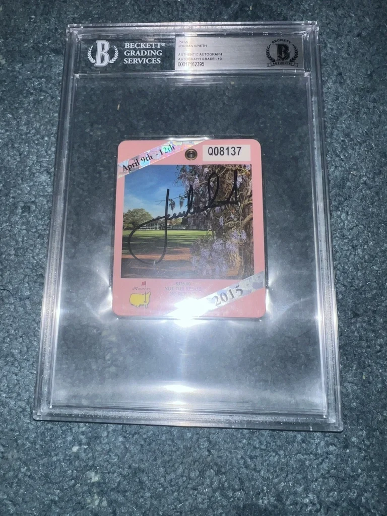 Jordan Spieth Signed Official 2015 Masters Badge Champion Auto Grade 10 Beckett