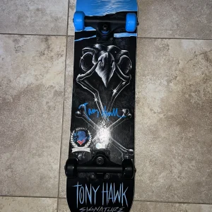 Tony Hawk Signed Official Signature Series Skateboard Superstar GOAT Beckett